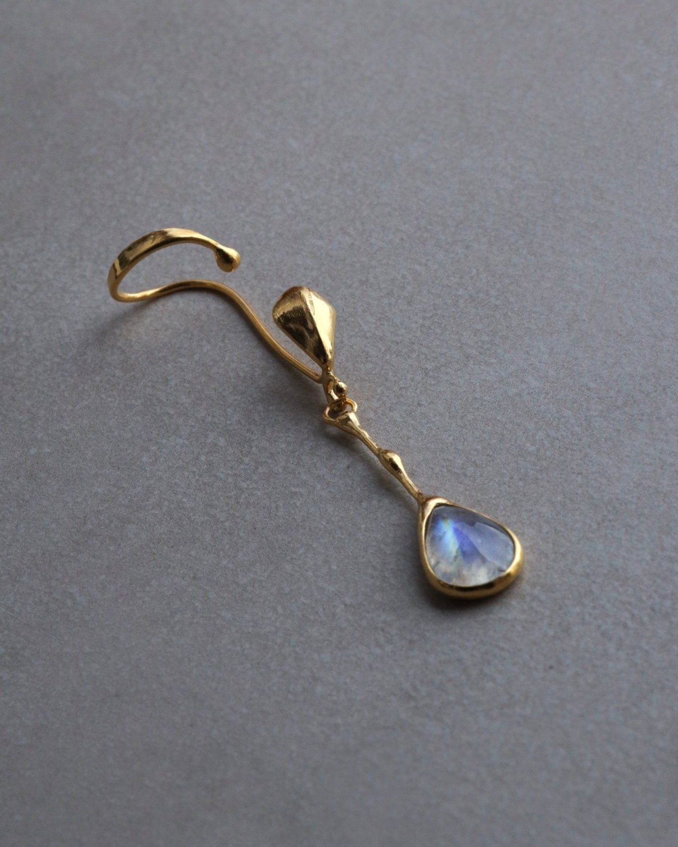 AVON Earcuff Nella & Sina